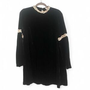 COOPERATIVE BLACK VELVET LONG SLEEVE WHITE LACE TRIM COLLAR MINI DRESS LARGE